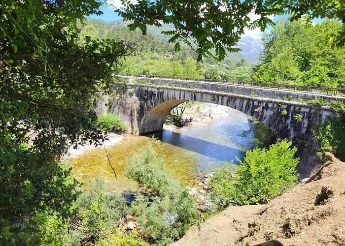 A La Campagne Tatil Evi *